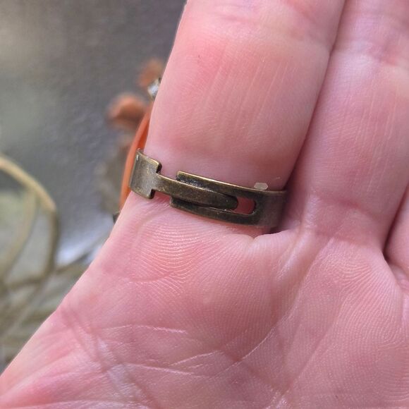 "5/$25" Vintage Amber Colored Orange Gemstone Brass Adjustable Ring 70's - Picture 7 of 8